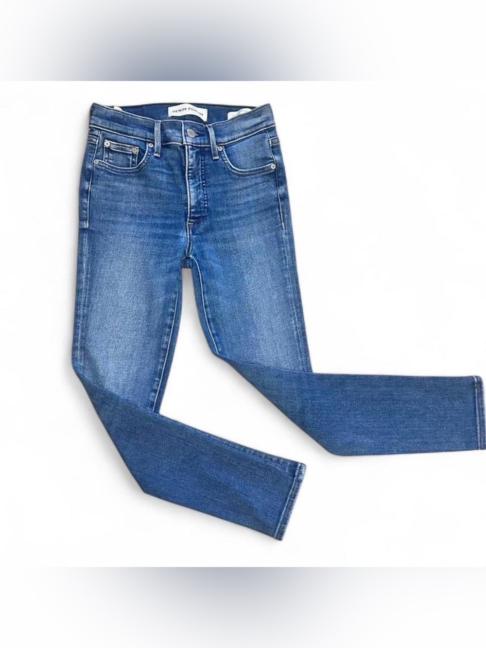 ARITZIA Denim Forum THE NICO MID RISE SKINNY CROP